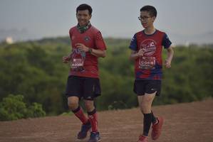 BIB: 0418, 0088
                            <button type="button" onclick="openModal(5133109)" class="btn btn-primary btn-sm float-right btn-popup" data-toggle="modal" data-target=".modal-high-quality">
                        <i class="fas fa-shopping-cart"></i> Add to Cart
                    </button>
                                            <button type="button" onclick="isThisMe(5133109, true)" class="btn btn-success btn-sm float-right btn-popup btn-isme hidden" data-toggle="tooltip" data-placement="bottom" title="นี่คือรูปของคุณใช่ไหม คลิกที่นี่เพื่อเอาเข้าอัลบั้ม">
                        <i class="fas fa-plus"></i> Add to album
                    </button>
                    <button type="button" onclick="isThisMe(5133109, false)" class="btn btn-warning btn-sm float-right btn-popup btn-isnotme hidden">
                        <i class="fas fa-ban"></i> Remove from album
                    </button>